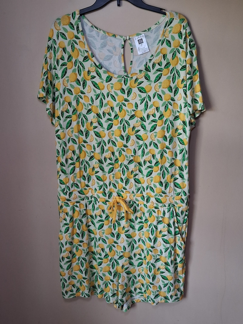 Alex's Lemonade Stand Lemon Print Romper; Size L
